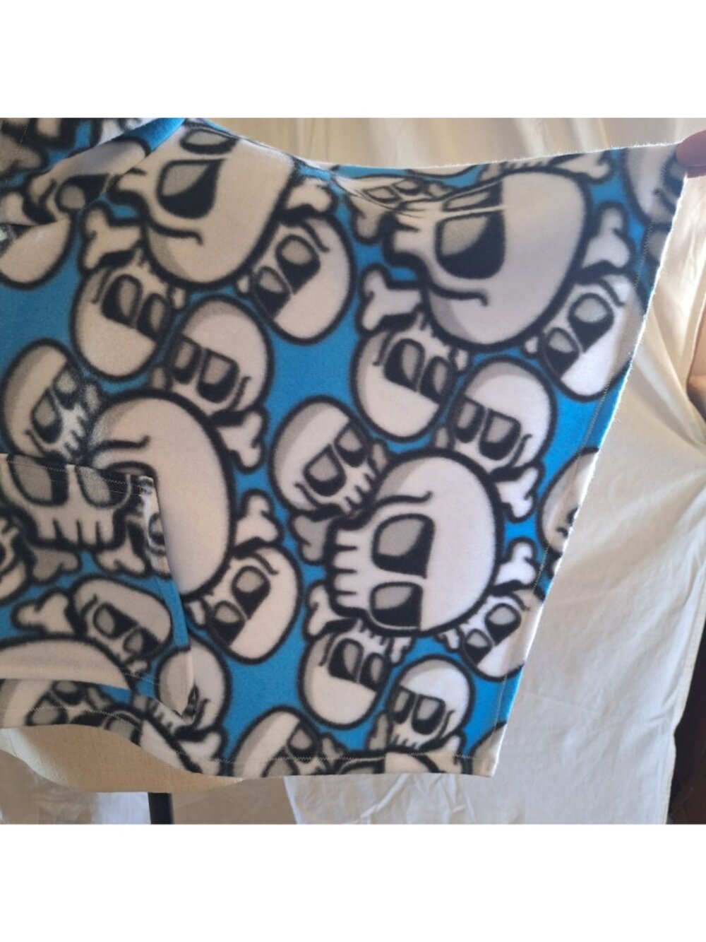 Fleece Handmade Kids  Skull Poncho W Pocket & Hood Car Seat Blue Black White - Picture 11 of 15